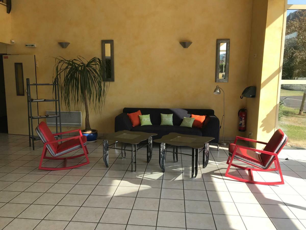 Hôtel La Colombiere Cantal Massiac Exterior foto